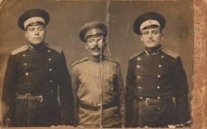 Отец Тарезы Иван Адольфович (слева)