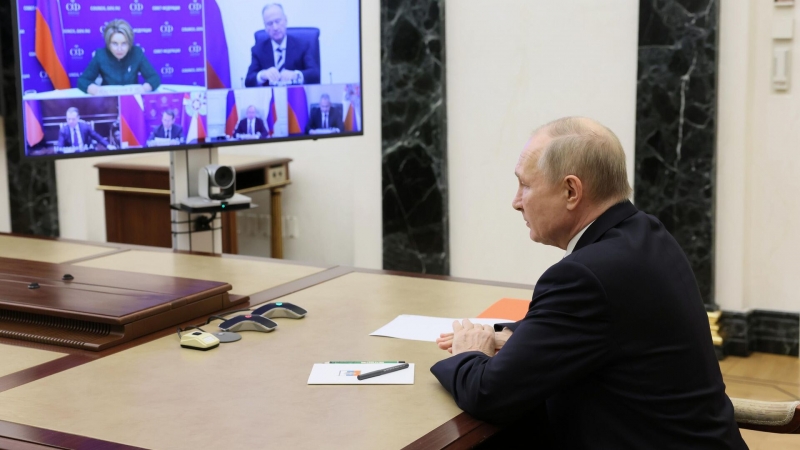 Путин проведет оперативное совещание с постоянными членами Совбеза