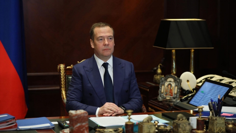 Медведев назвал Польшу враждебным для России образованием