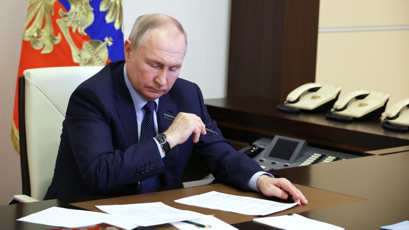 Законопроект об электронных повестках пока не поступил на подпись Путину