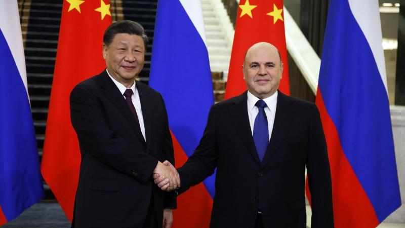 Мишустин передал Си Цзиньпину привет от Путина
