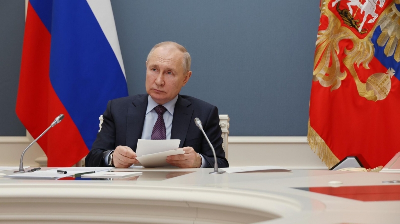 Нелегитимные санкции наносят урон международной системе, заявил Путин