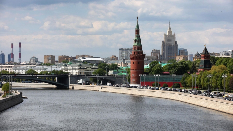 В Кремле прокомментировали блокировку счетов диппредставительства Финляндии