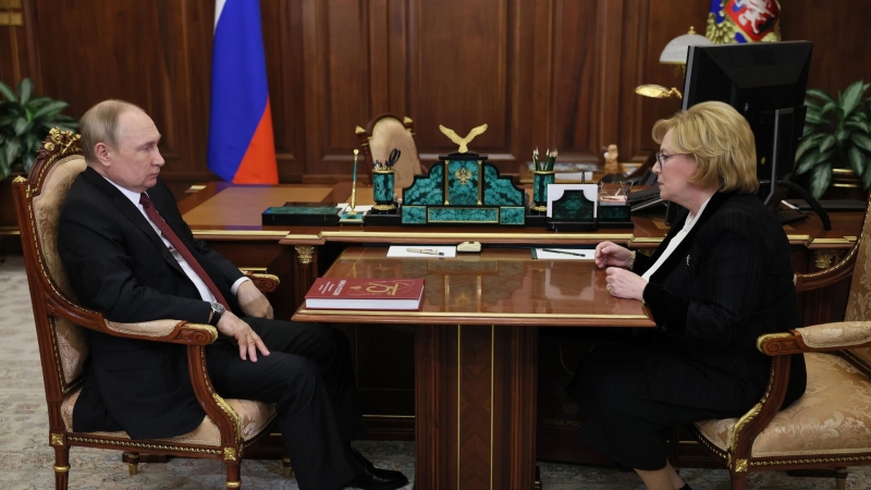 Скворцова пригласила Путина посетить медцентр в Мариуполе
