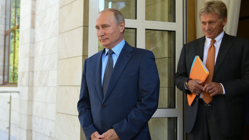 Песков отказался отвечать на вопрос о возможных поездках Путина в регионы