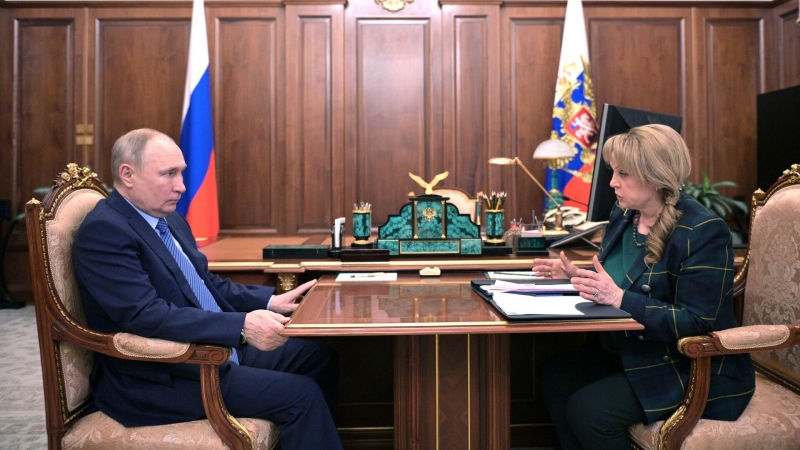 Путин проведет рабочую встречу с Памфиловой