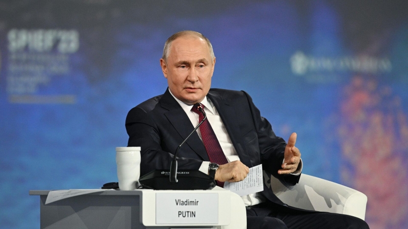 Путин вспомнил, как в молодости подрабатывал грузчиком