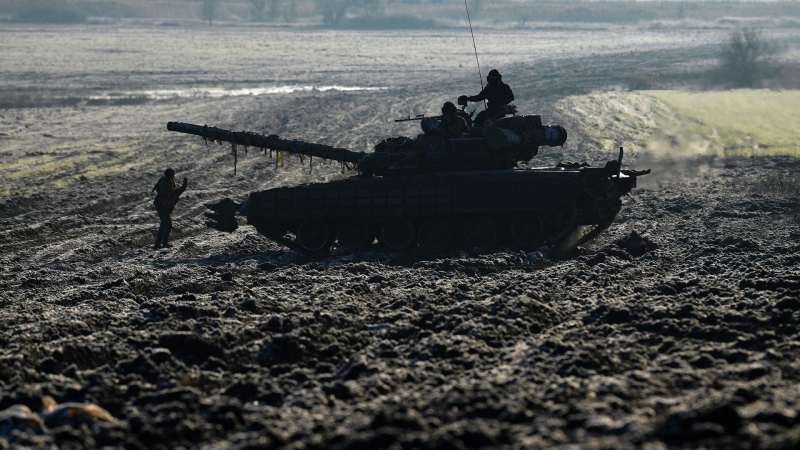 Киев обескуражен: в США восхитились подвигом русских танкистов на Запорожье
