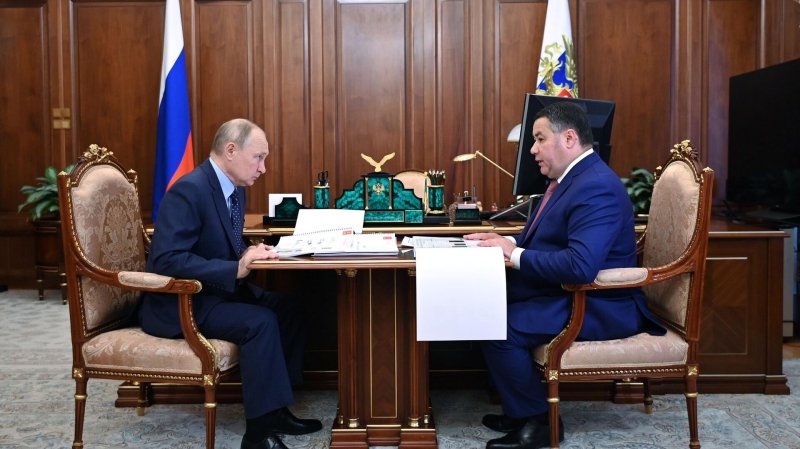Путин обсудил с губернатором Тверской области развитие региона