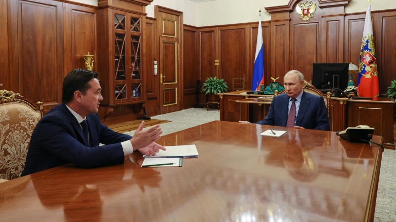 Путин провел рабочую встречу с Воробьевым