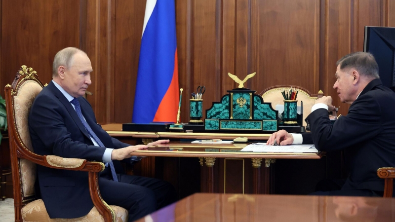 Путин проводит рабочую встречу с главой Верховного суда