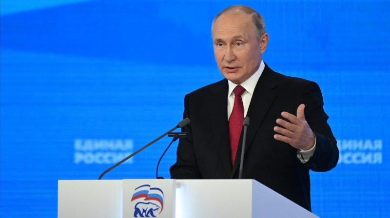 Путин пока не принял решения об участии в съезде "Единой России"