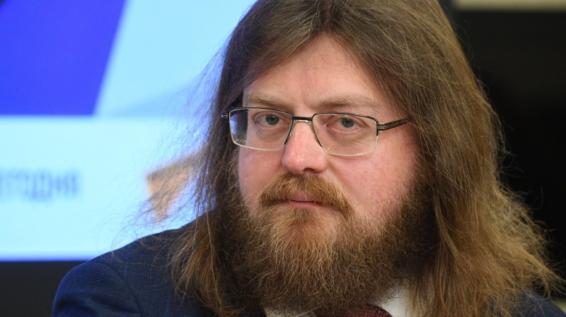 Эколог Баташев подал документы в ЦИК на выдвижение кандидатом в президенты