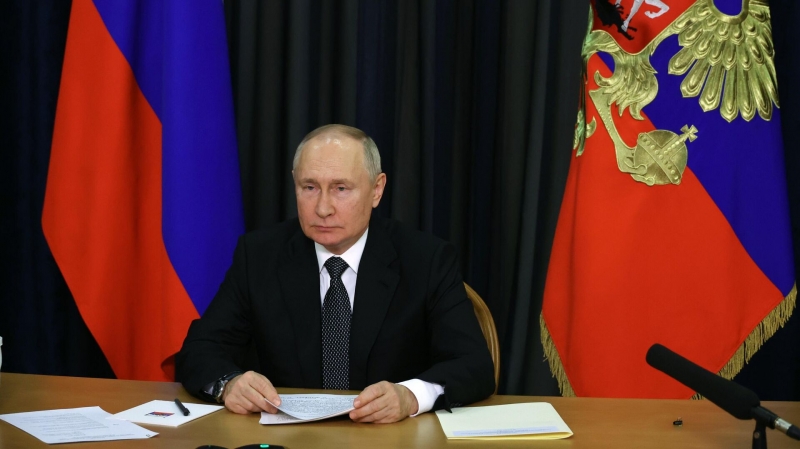 Путин пообещал иностранным послам поддержку со стороны России