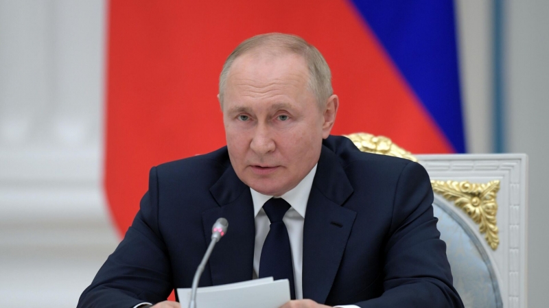 "Справедливая Россия" и ОНФ будут собирать подписи за выдвижение Путина