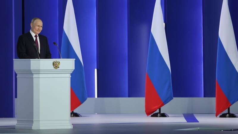 Зюганов ждет, что Путин в послании объявит об изменениях структуры власти