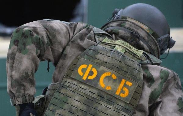 ФСБ задержала женщину, готовившую теракт на железной дороге в Крыму