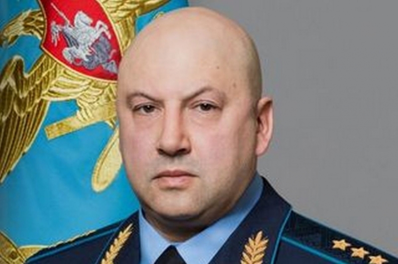 Где сейчас генерал Суровикин: куда пропал «Армагеддон» и что о нем известно — Путин исключил из наблюдательного совета «Роскосмоса»