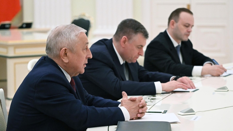 Харитонов пообещал передать Путину свои предложения