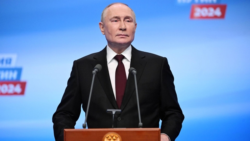 Вучич поздравил Путина с победой на выборах