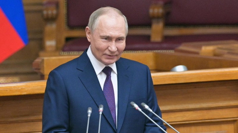 Путин поздравил Совет законодателей с Днем российского парламентаризма