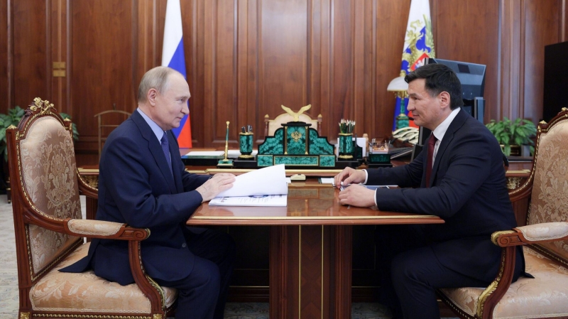 Глава Калмыкии поблагодарил Путина за доверие
