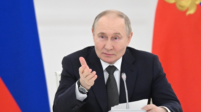 Путин предложить скорректировать работу комиссии Госсовета