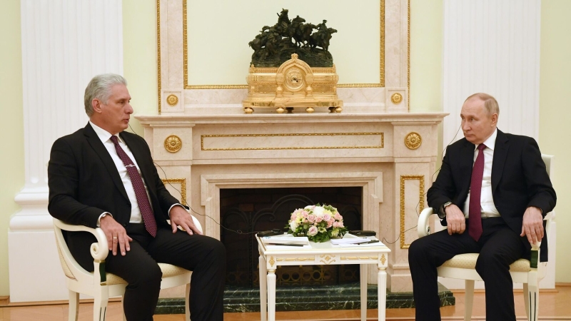 В Кремле начались переговоры Путина с президентом Кубы