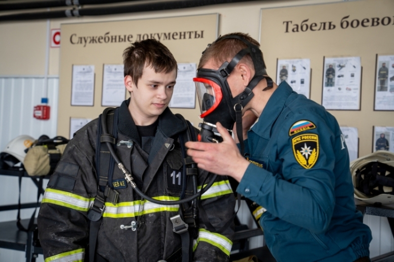 В пожарно-спасательной части №11 ООО «Транснефть – Балтика» состоялась экскурсия для школьников