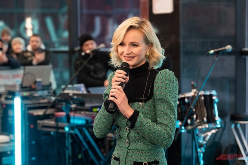 Полина Гагарина призналась, почему отказалась петь дуэтом с Сергеем Лазаревым