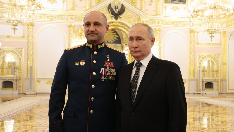 Путин поблагодарил Жогу за службу в ВС России