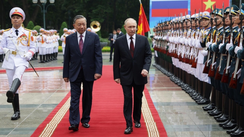 В Кремле оценили визиты Путина в КНДР и Вьетнам