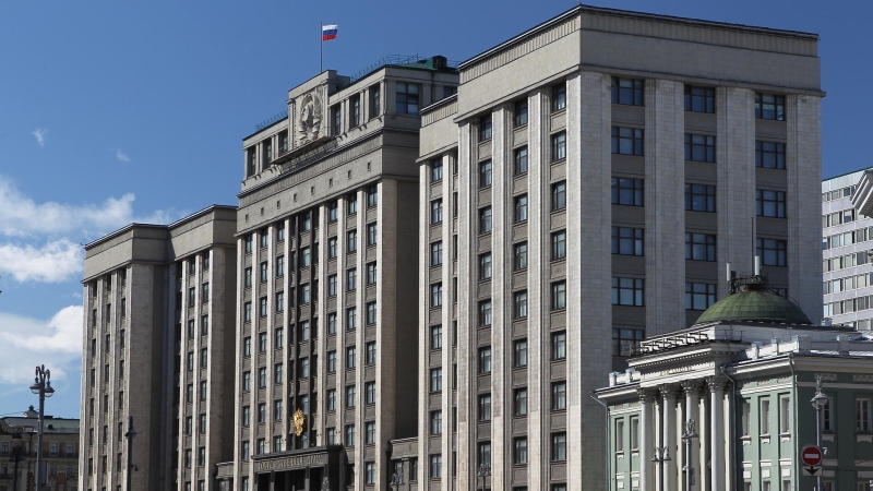 Госдума приняла закон о досрочном прекращении полномочий депутатов