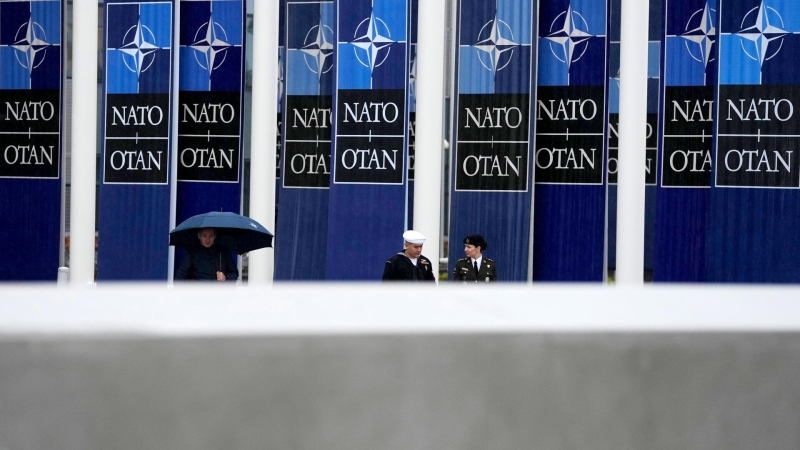 В Кремле осудили дискриминацию российских СМИ со стороны НАТО