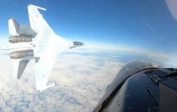 Глава командования ПВО США обвинил российский Су-35 в опасных маневрах у Аляски