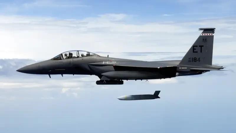 F-15E и F-15EX получат на вооружение ракеты AGM-158C LRASM