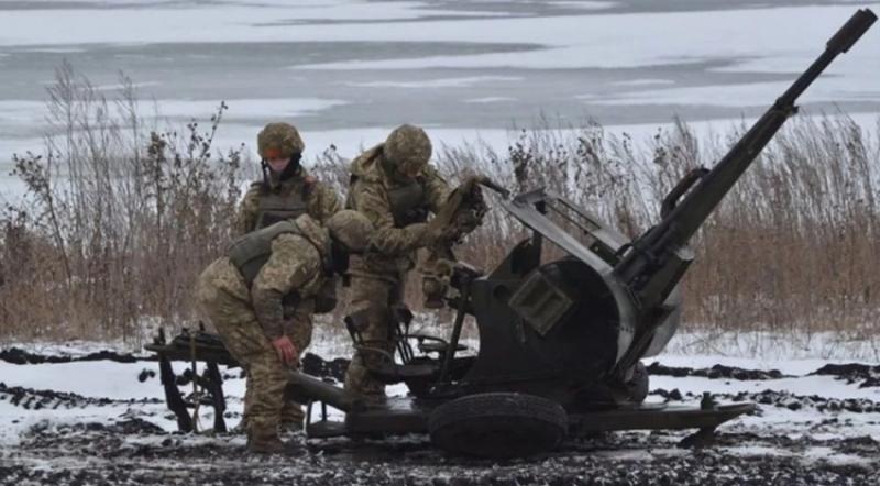 Юрий Подоляка в свежей сводке от 16.01.2025 сообщил о том, ВС РФ перешли к штурму ключевого узла обороны ВСУ в Торецке