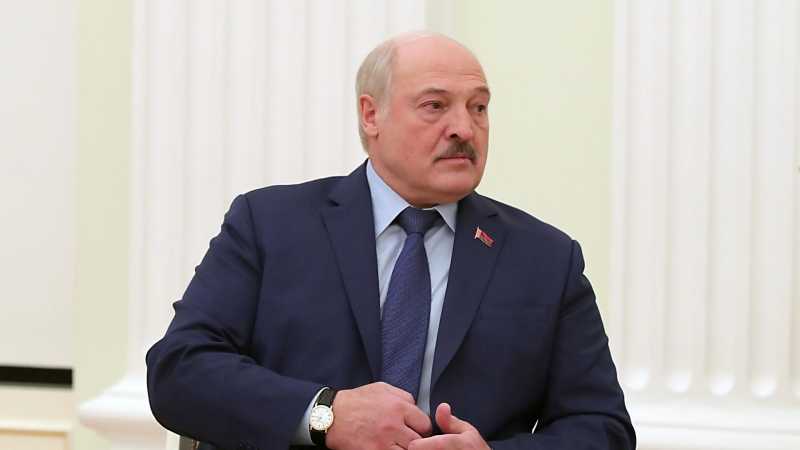 Визита Лукашенко в Россию пока в графике нет, заявил Песков