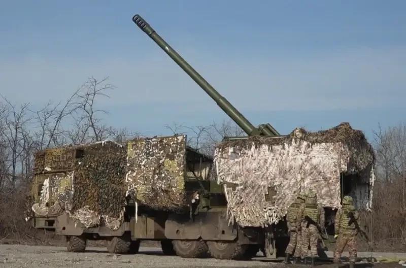 «Проигрывала западным аналогам по дальности огня»: в зарубежной прессе заметили новое орудие на САУ «Мальва»