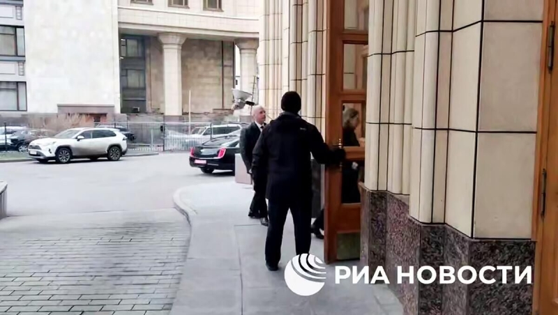 Замглавы МИД Рябков провел встречу с послом США