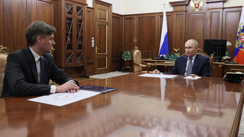 Баканов пообещал Путину оправдать доверие на посту главы "Роскосмоса"