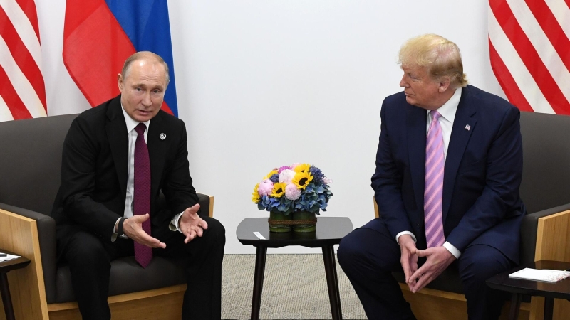 Песков ответил на вопрос о разговоре Путина и Трампа