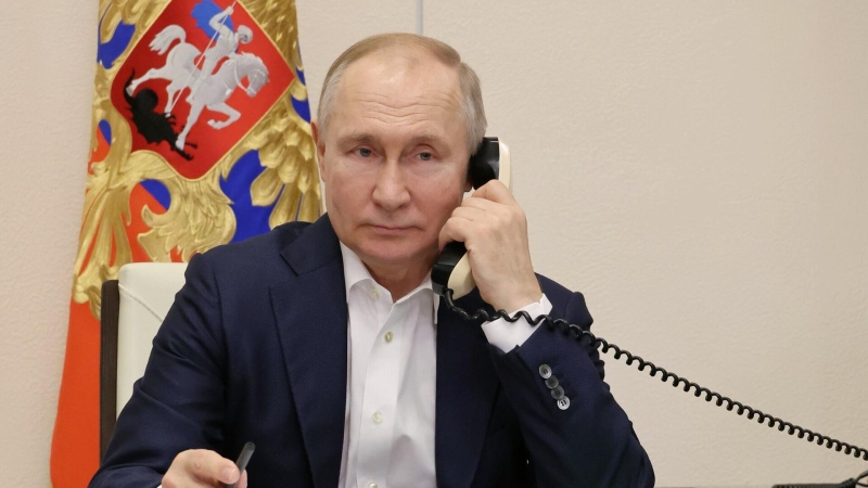 Путин может провести международный телефонный разговор в четверг