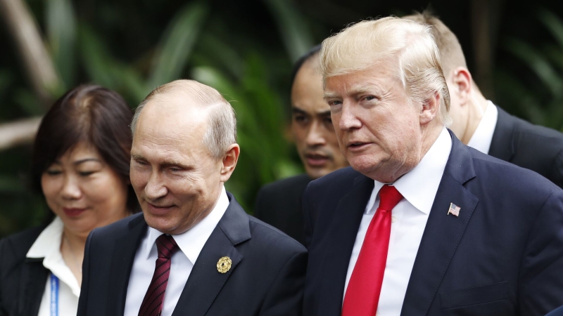 Путин остается открытым к контактам с Трампом, заявил Песков