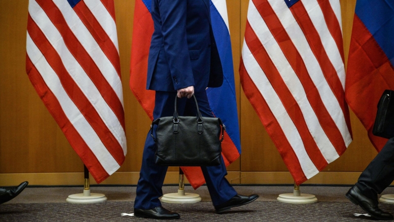 Путин и Уиткофф проводят переговоры в Кремле
