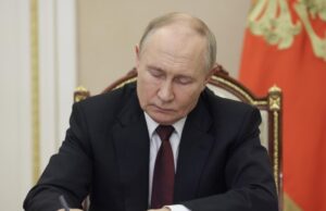Путин подписал указ о повышении зарплат главам регионов