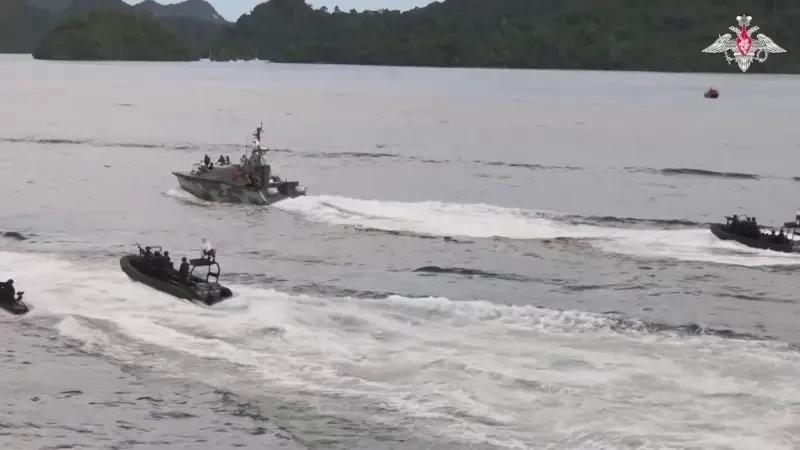 «Изолировали...»: ВМФ РФ принимает участие в Международной военно-морской выставке в Малайзии
