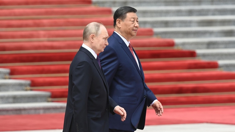 Путин встретил в Кремле глав иностранных делегаций