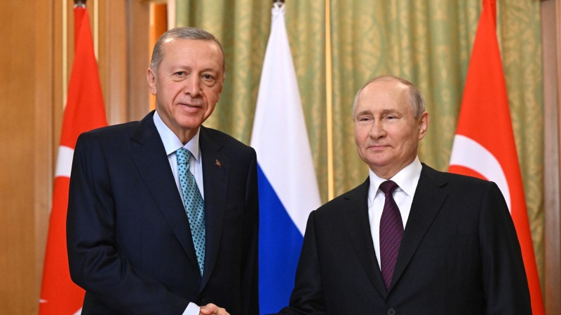 Путин заявил, что завтра проведет разговор с Эрдоганом