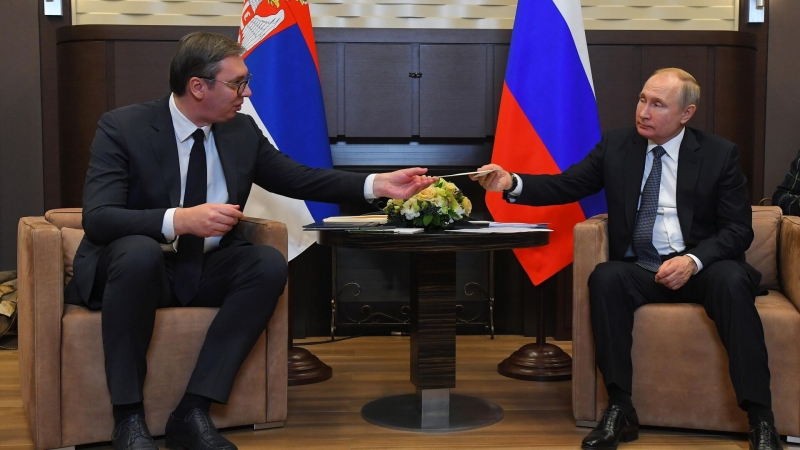 Путин обсуждал с Вучичем поставки сербской военной продукции на Украину